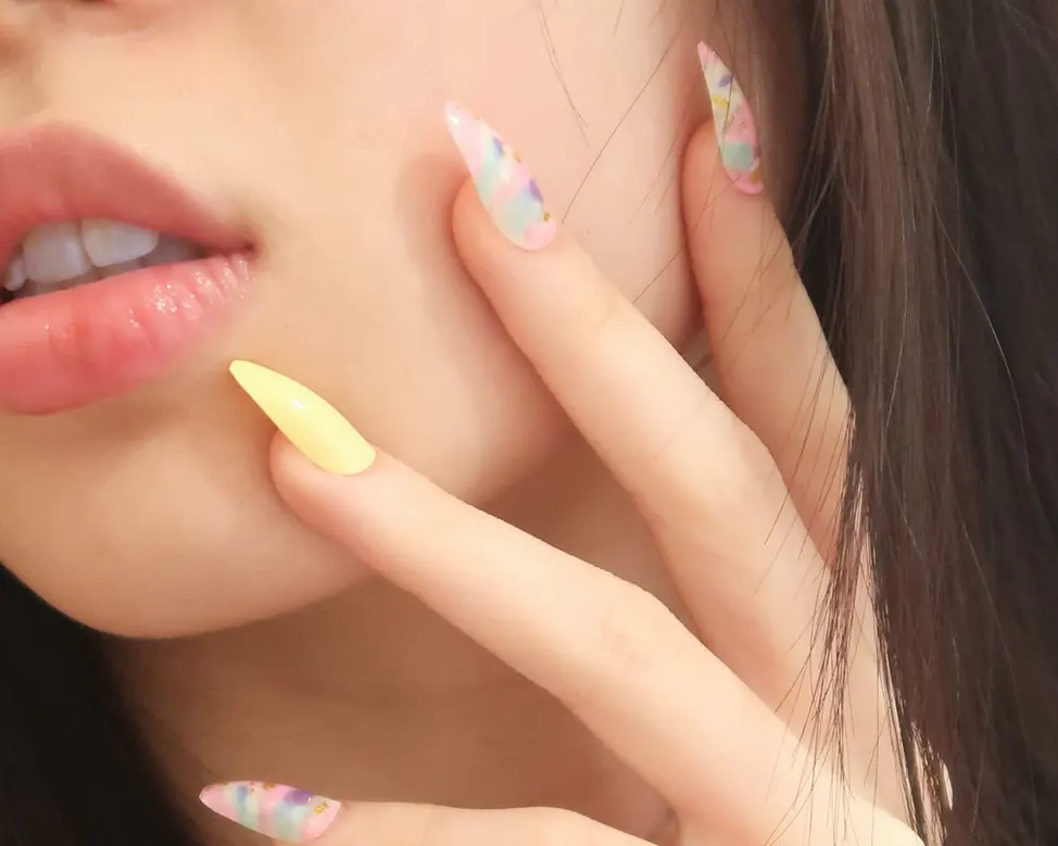 nail